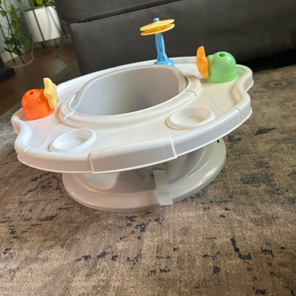 Baby booster seat - Picture 2 of 4